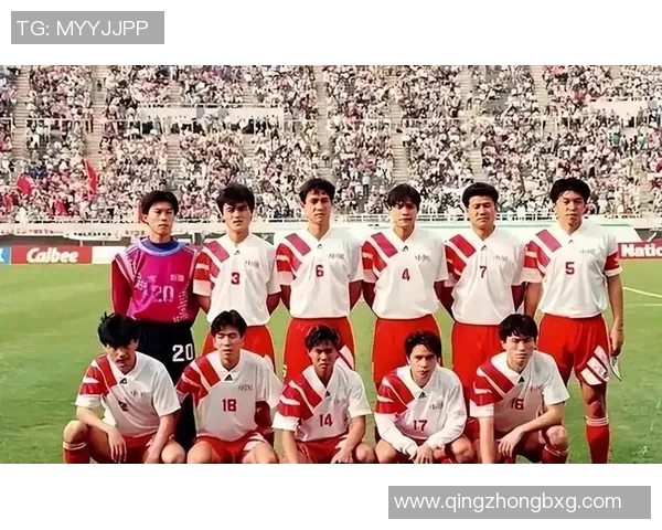 回顾1982年足球明星的辉煌岁月与传奇故事